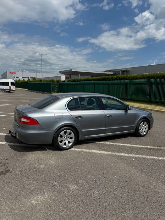 SKODA Superb 2012 — imagine 3