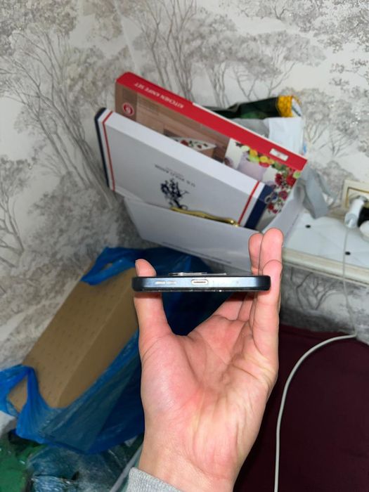 Redmi 12 вроде Note