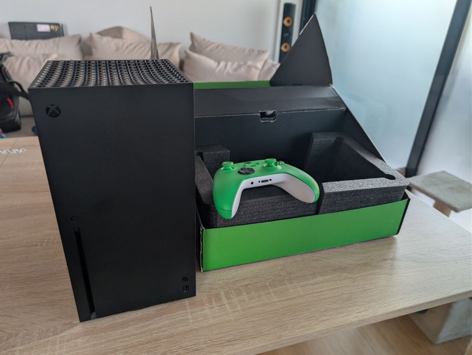 XBOX series X 1TB disk edition