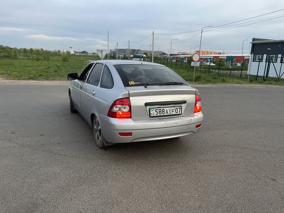 Продам машину приора