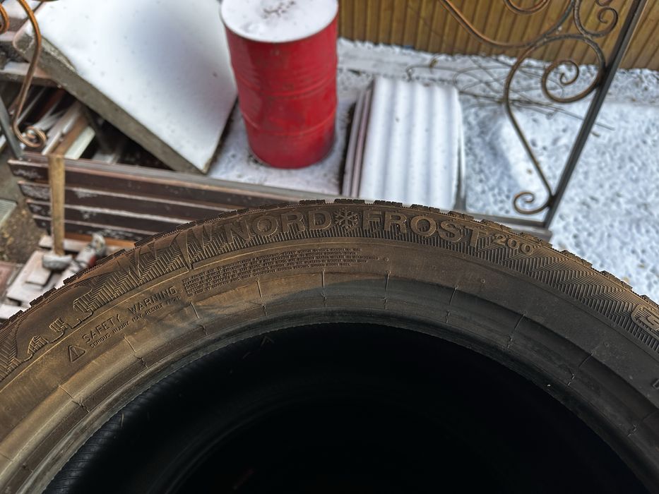 Продам комплект резины