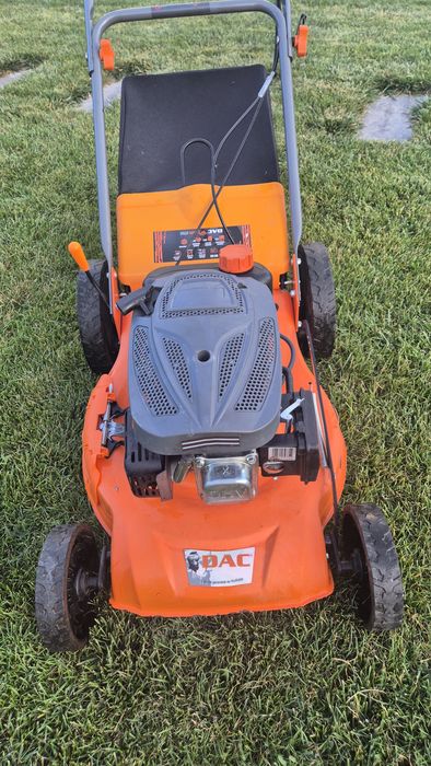 Masina de tuns gazon cu autopropulsie Ruris Dac 120XL