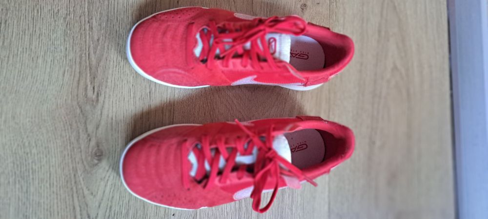 Обувки Nike 35,5, Adidas 35,5