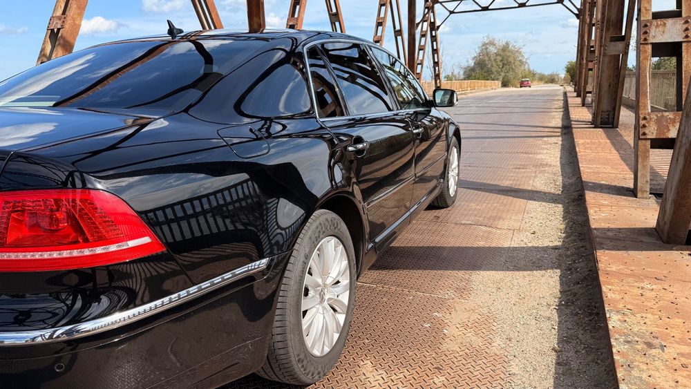 Volkswagen Phaeton Al doilea proprietar în România, dețin 2 chei si 2telecomenzi vbasto.