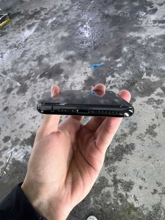 Продам iPhone Xs 64gb