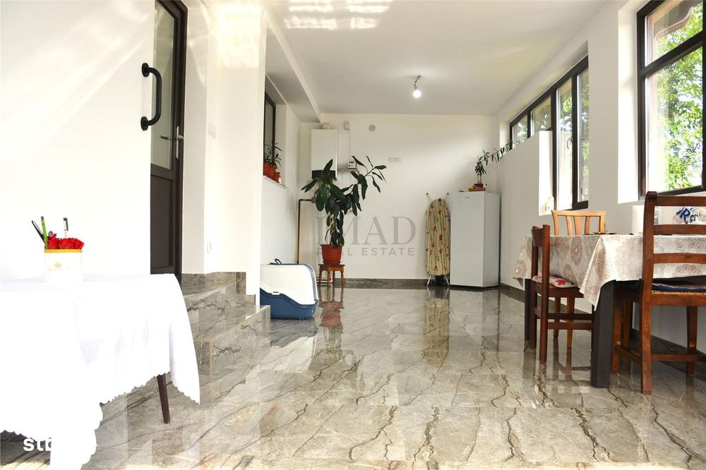 Casa de inchiriat in Vacaresti, 7 km de Targoviste spatiu generos, cur