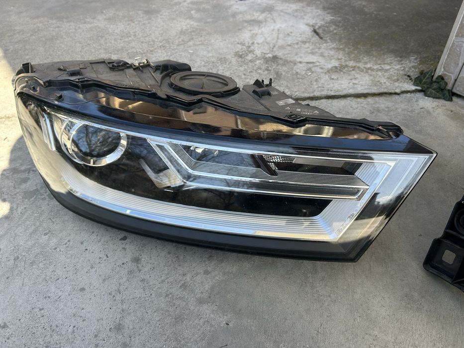 Фар ляв и десен за AUDI Q7 4m обурудвани