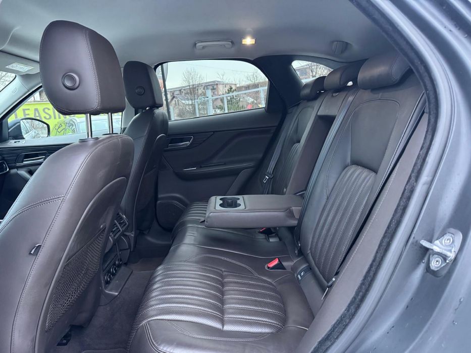 Jaguar F Pace Automat. Garantie. Impecabil