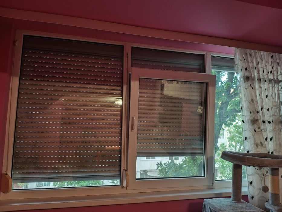 Geam balcon/ sufragerie cu rulou