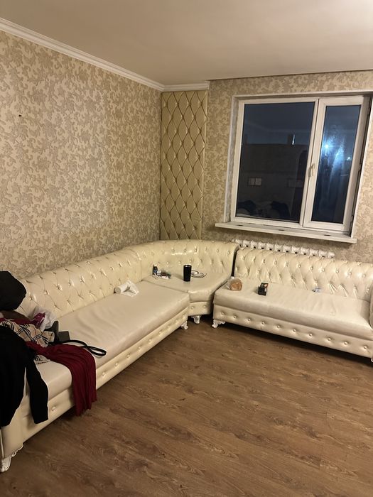 Продаю диван хорошего качества