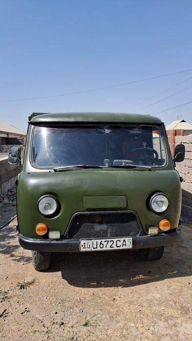 UAZ452D  sotiladi olgan odam baraka topadi