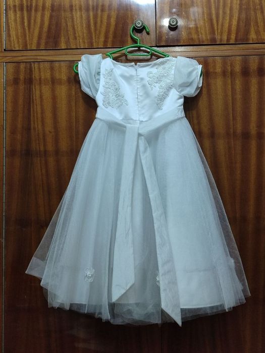детское платье, в отличном состоянии