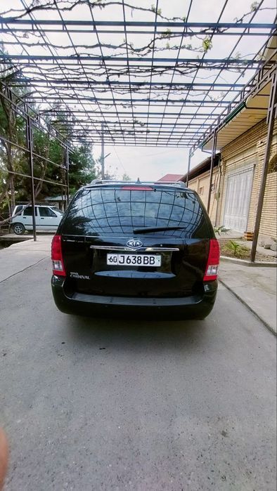 Kia karneval Sotiladi