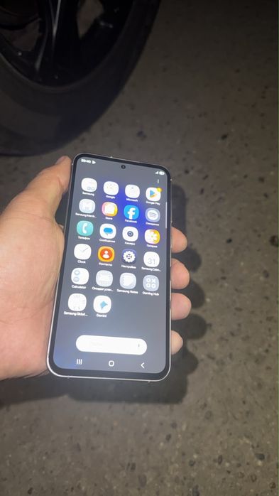 Продам Samsung S23 FE