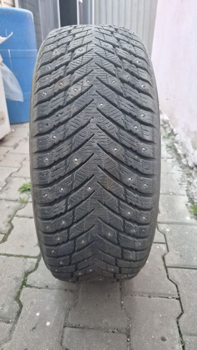 Продам зимние шипованные шины 215/55/R17
Состояние отличные, шипы на м