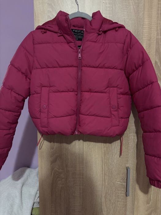 Топло розово зимно яке