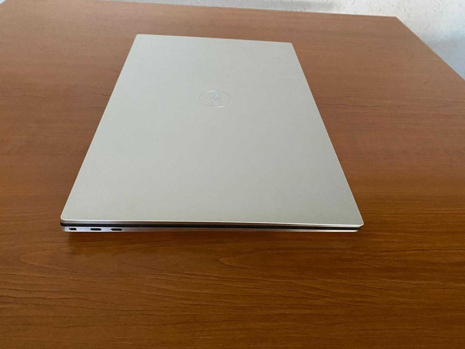 лаптоп Dell XPS 17 9720, 17",UHD+, тъчскрийн, 64 GB RAM DDR5