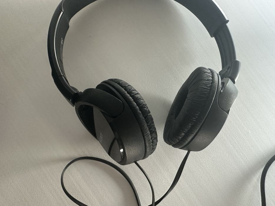 Срочно!Наушники Sony