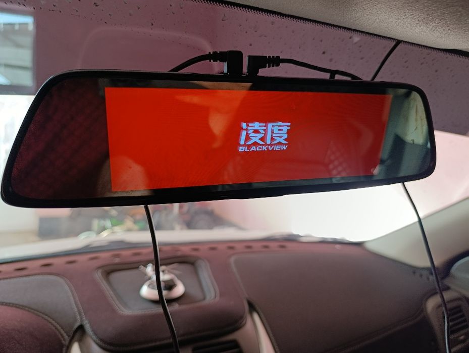 Videregistrator sotiladi srochno