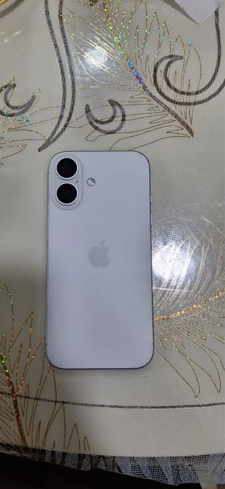 Продам iPhone 16 256 ГБ