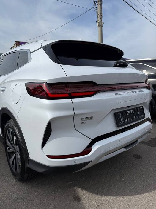 Чемпион  BYD song plus 605