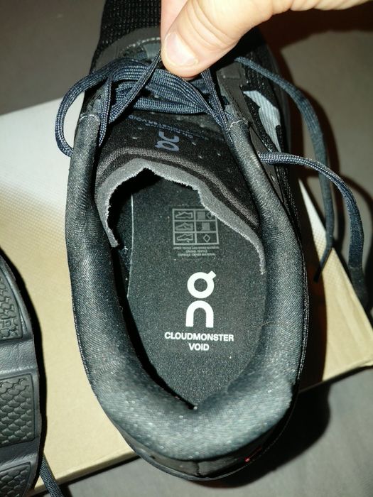 Adidas femei  Cloudmonster Void