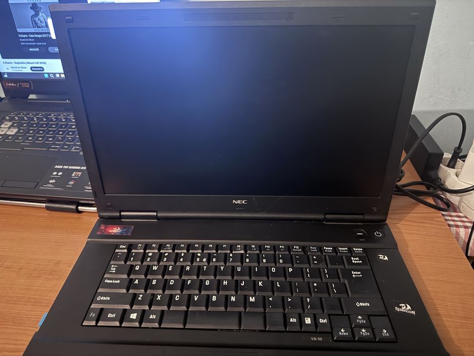 Vand laptop NEC