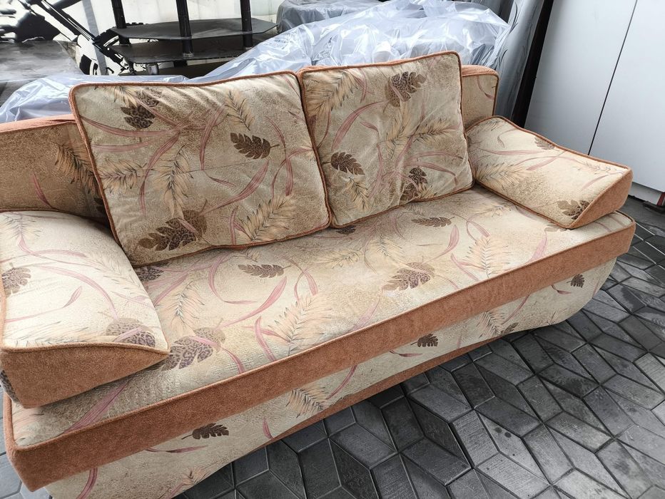 Продам тахту в отличном состоянии