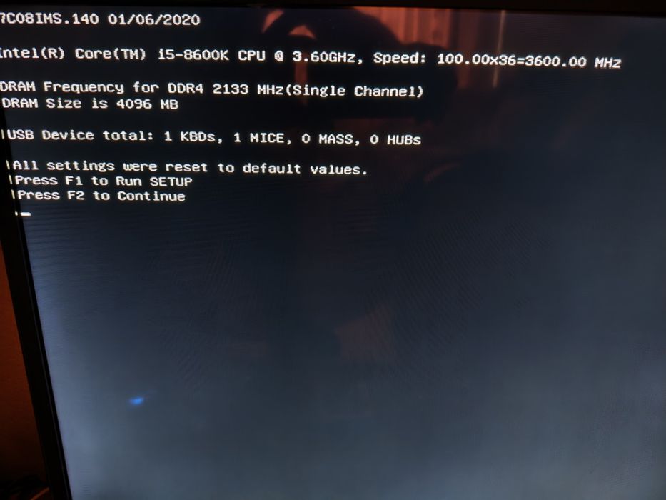 Procesor Intel Core i5-8600K (6 nuclee, 4.3GHz Turbo) - Testat, Funcțional