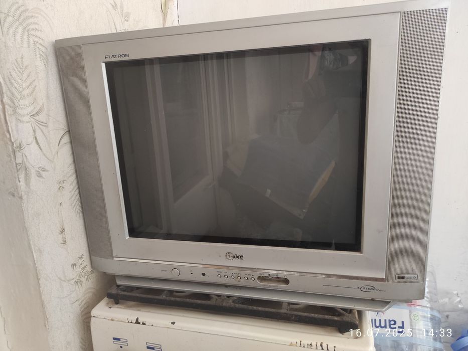 Телевизор LG продается