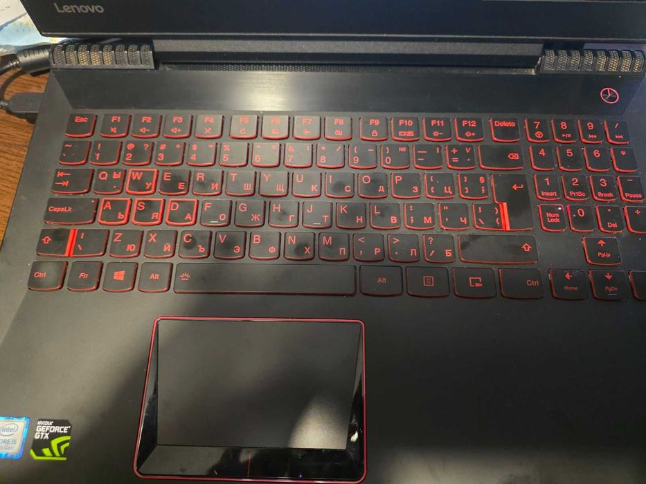 Lenovo Legion Y520 -гейминг лаптопи GTX1050 4GB, 16GB RAM 1TB