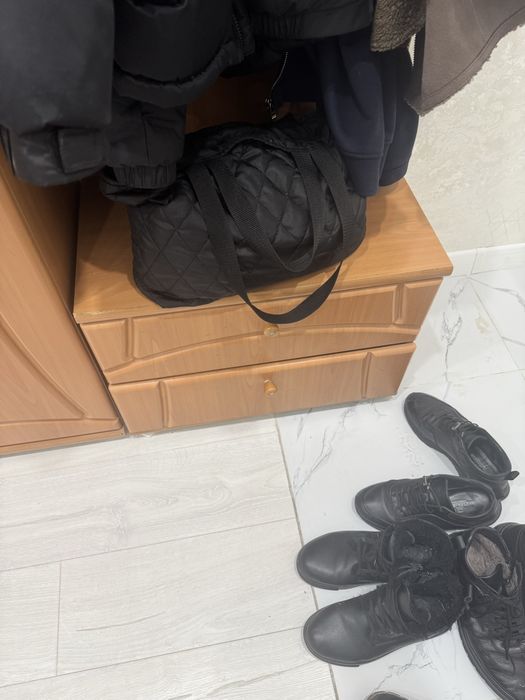 Продам шкаф в прихожую