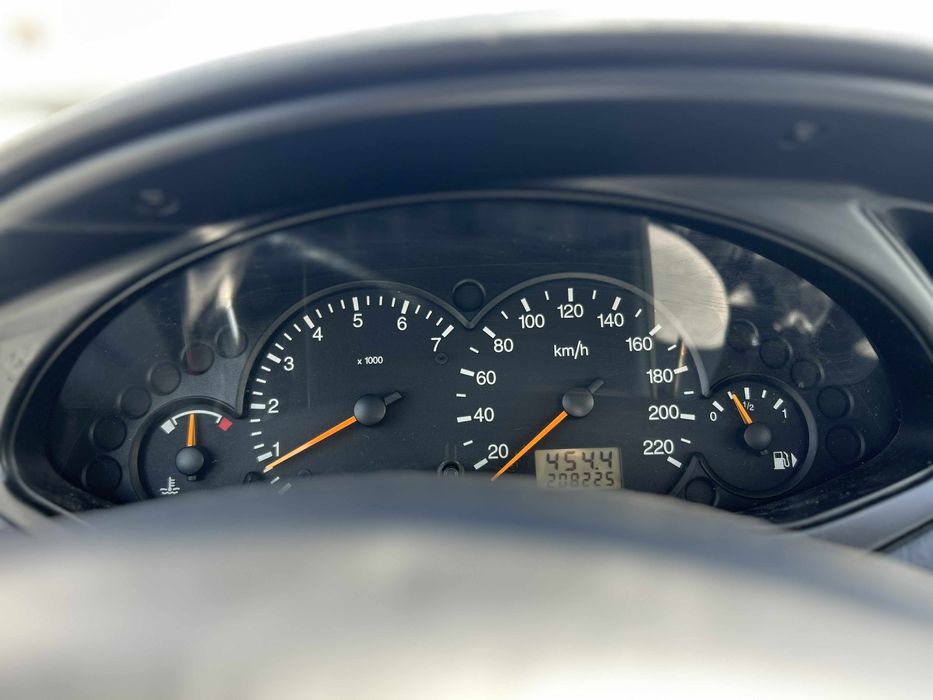 Ford focus 1.6 benzina 2001