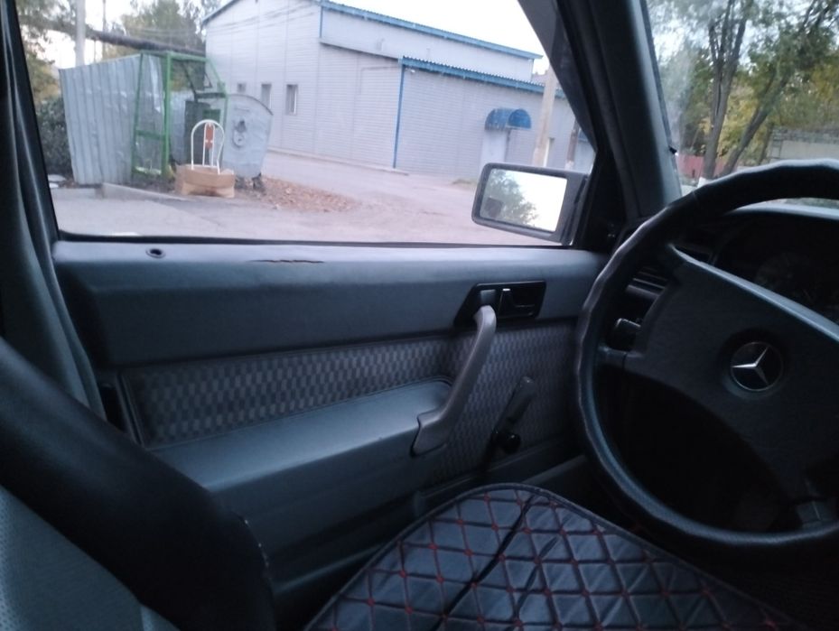 Продам Мерседес 190