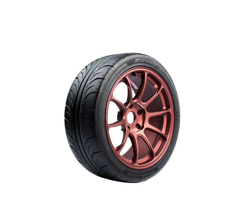 Zestino	255/40/17 RS	Gredge 07RS 140TW