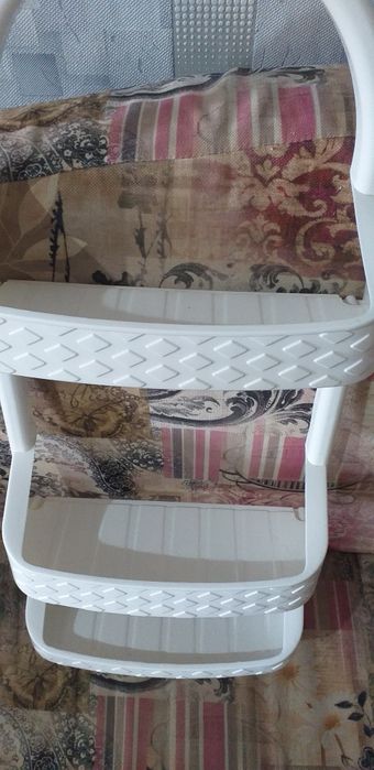 Полочка в ванную .Продам.