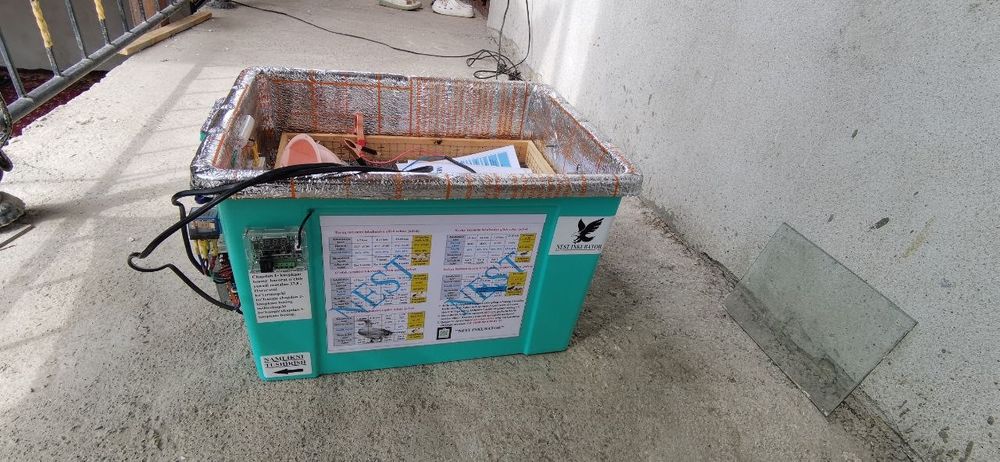 Nest inkubatori to'liq avtomat 60 dona tuhum sigadi
