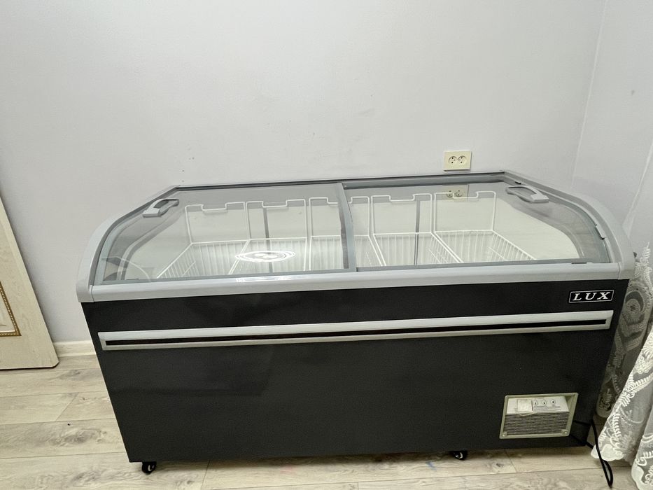 Морозильник “LUX”
