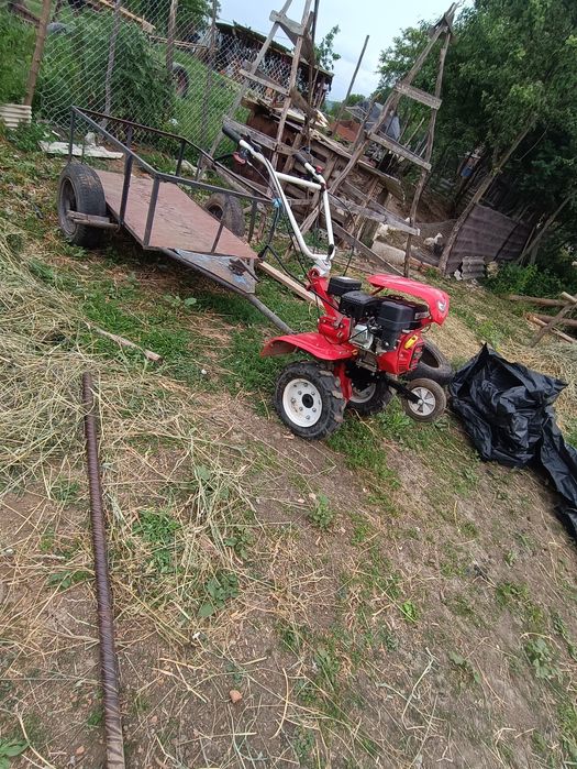 Vind motocultor în stare buna