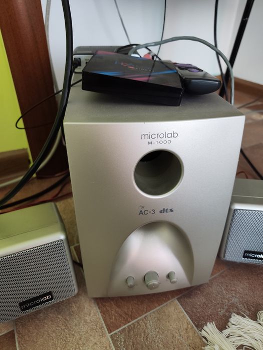 Продам саундбар Microlab