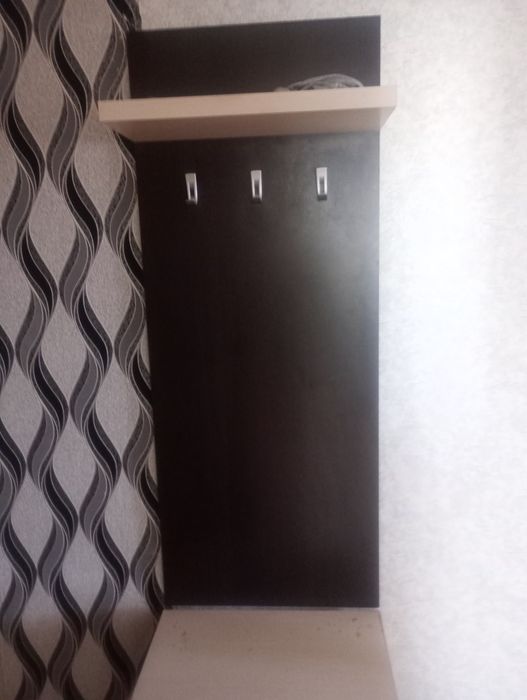 Вешалка для прихожки