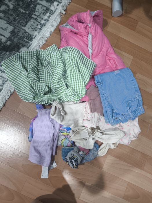Вещи для девочки отдам