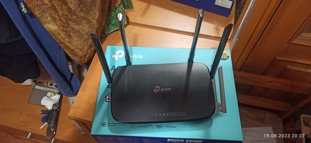 Новый роутер VR3000 на гарантии