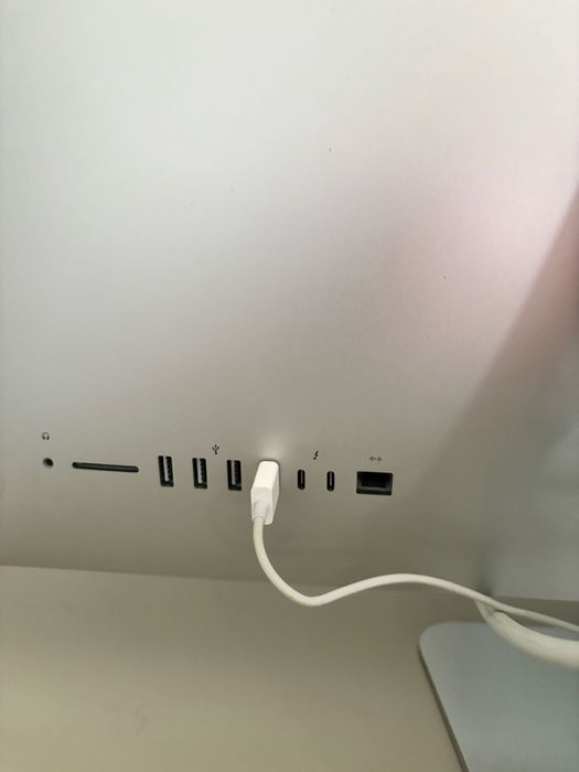 Imac 27 inch 5K . 2017 •procesor i5•40gb ram•SSD 512•cutie + accesorii