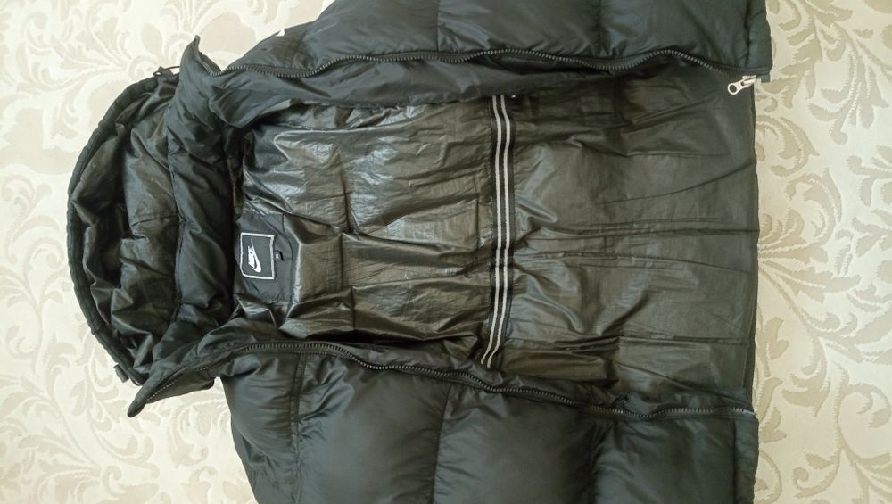 Зимняя куртка NIKE мужская