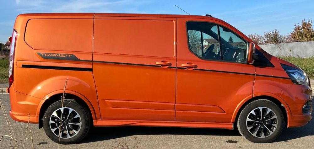 Ford transit custom sport