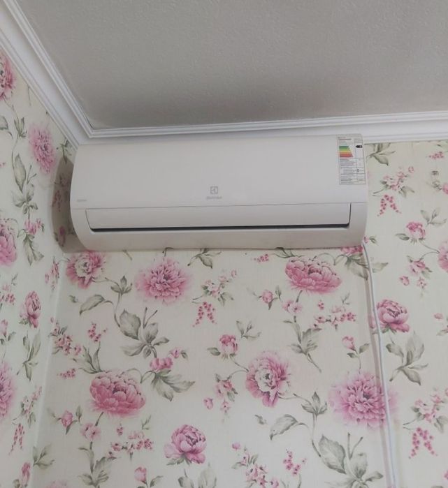 Срочно продам кондиционер Electrolux 12