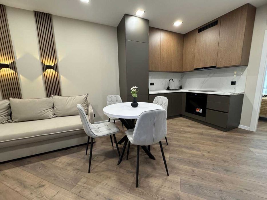 Дава се под наем Двустаен апартамент в София, Кръстова вада - 67 кв.м за 475 € - Снимка #2