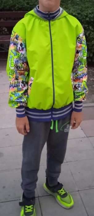 Подростковая непромокаемая куртка ветровка