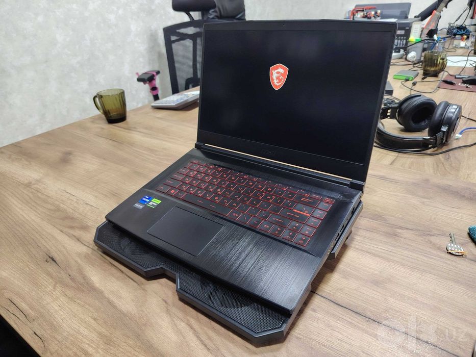 Ноутбук в отличном состаяние MSI Thin 12ve